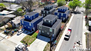 Building Photo - 3038 W Salinas