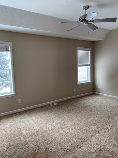 Building Photo - 4 Bedroom 2.5 Bath home on a cul-de-sac