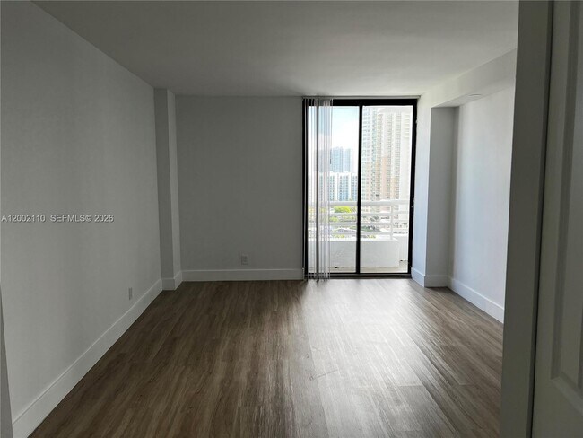 Building Photo - 3300 NE 192 St