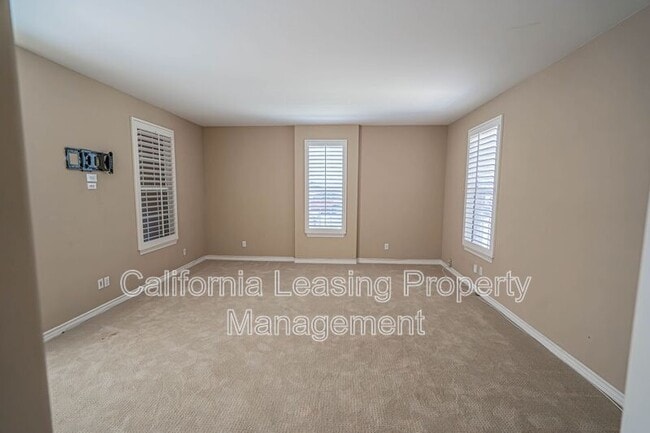 Building Photo - 23902 Lakeside Rd