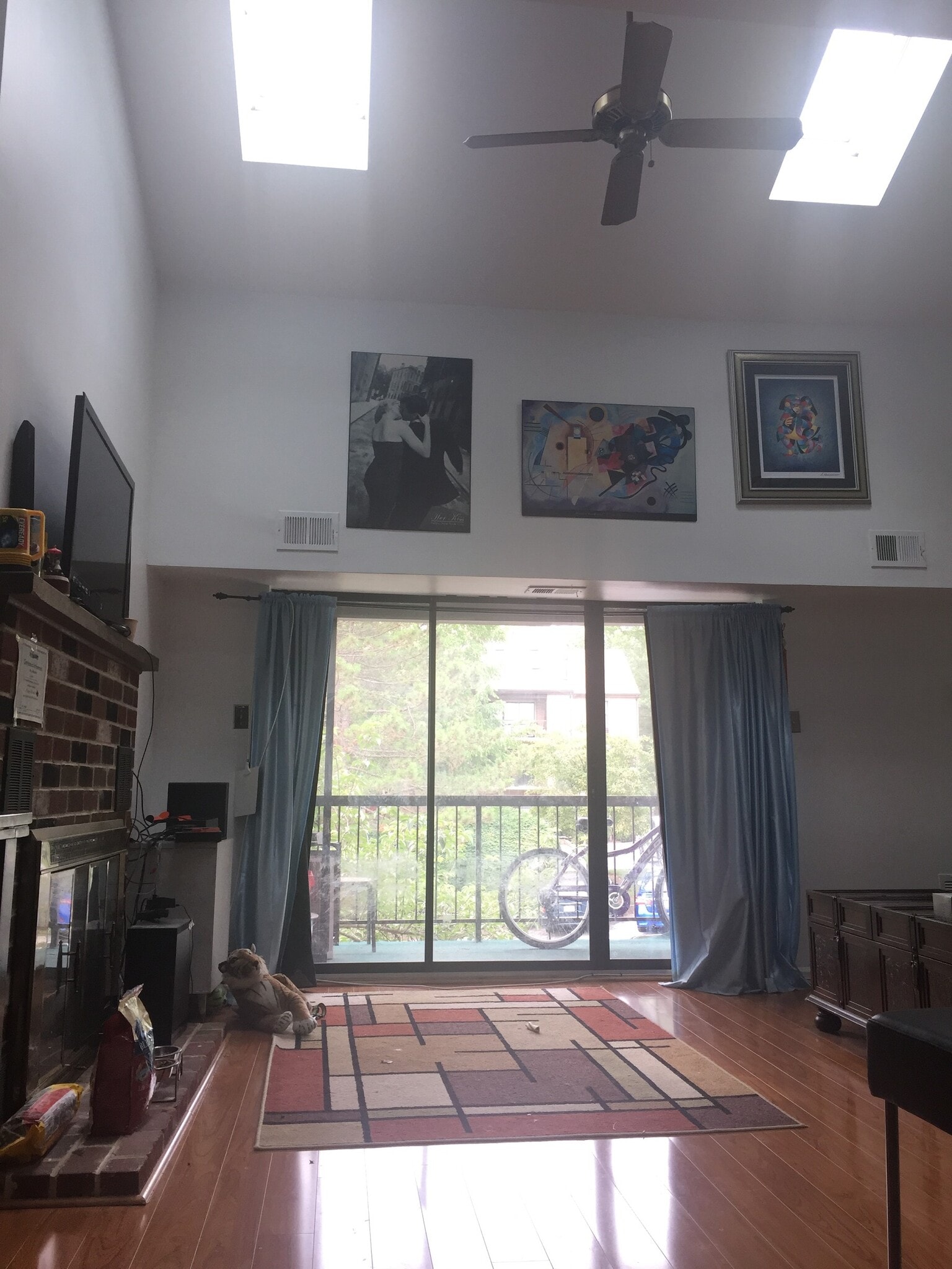 Building Photo - 1221 Eagles Ridge Dr