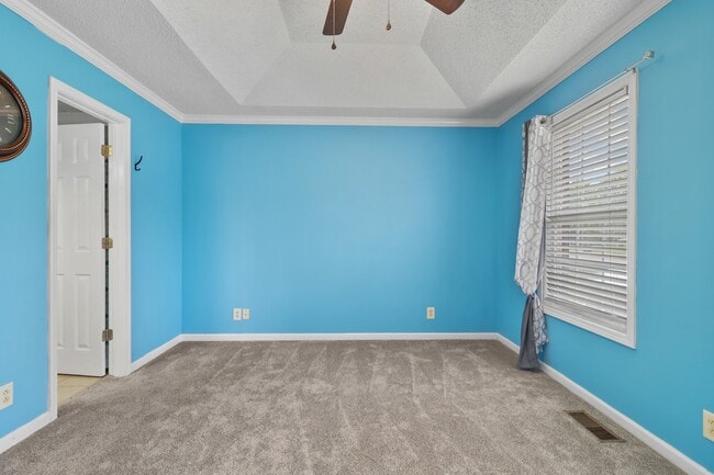Building Photo - 354 Broadmore Dr