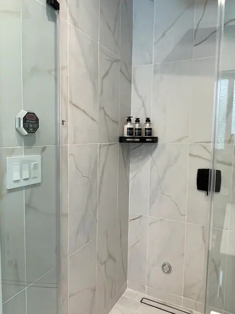 Building Photo - 1907 Maginn Dr