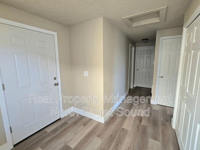 Building Photo - 228 N Stillaguamish Ave