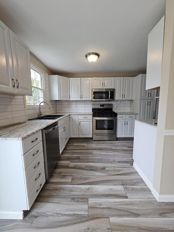 Building Photo - 8432 Falcon Dr