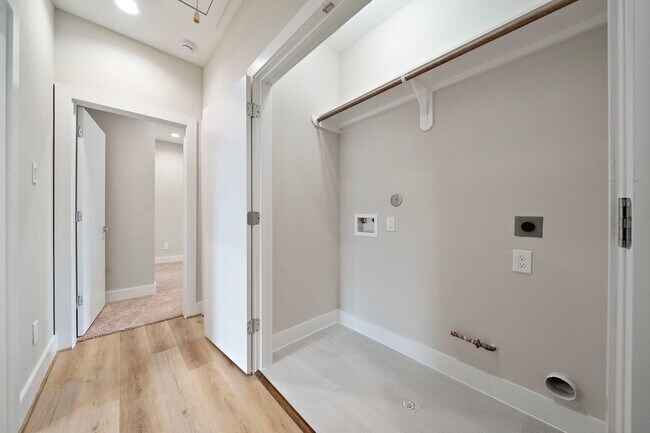 Building Photo - Brand New Home in Esther Acres!