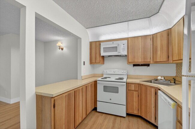 Building Photo - 4996 Sable Pine Cir