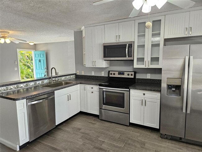 Building Photo - 272 Loyola Rd