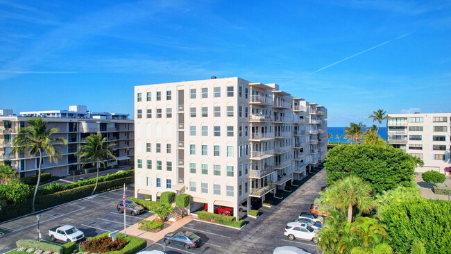 Building Photo - 3230 S Ocean Blvd