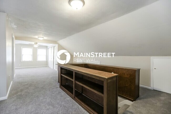 Building Photo - 3 Bedroom Pet-Friendly Home in Kansas City...