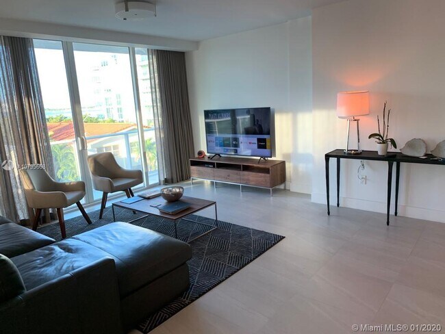 Building Photo - 1150 102nd St