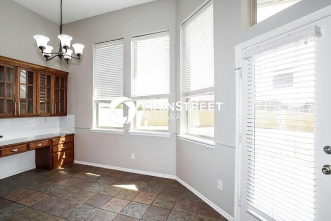 Building Photo - 4 Bedroom Pet-Friendly Home in Edmond, OK ...