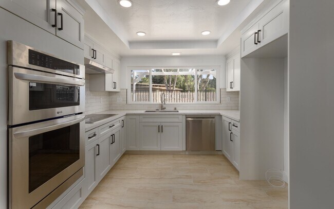 Building Photo - 15408 Glentree Rd