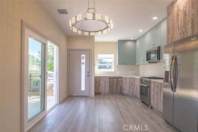 Building Photo - 18750 Collins St