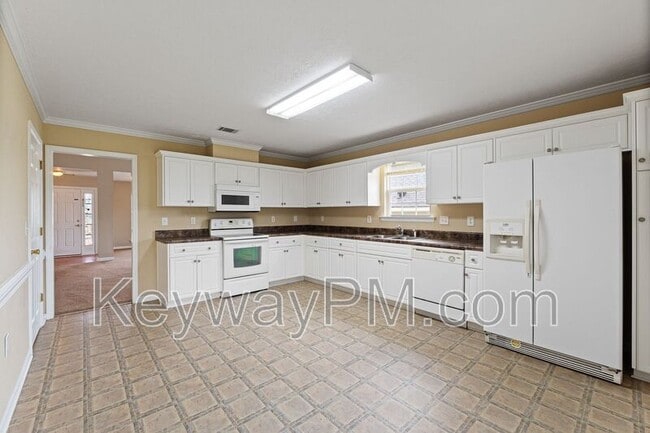 Building Photo - 313 Elbrus Way