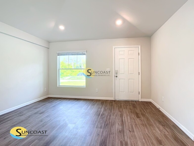 Building Photo - 27221 Partin Dr