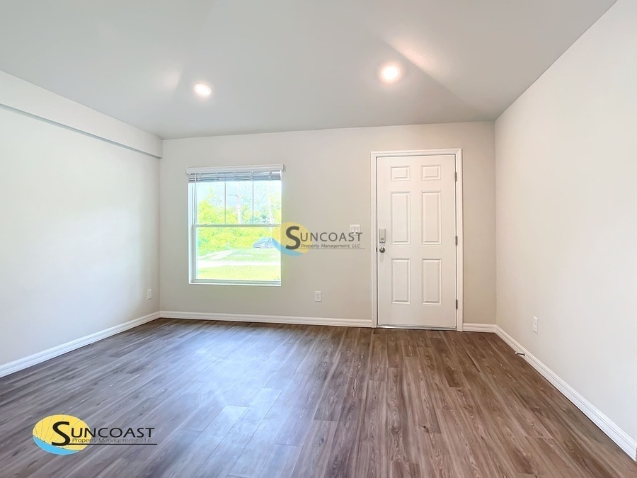 Building Photo - 27221 Partin Dr