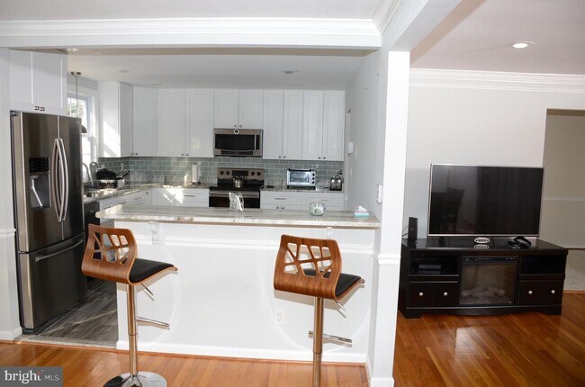 Building Photo - 6118 Tammy Dr