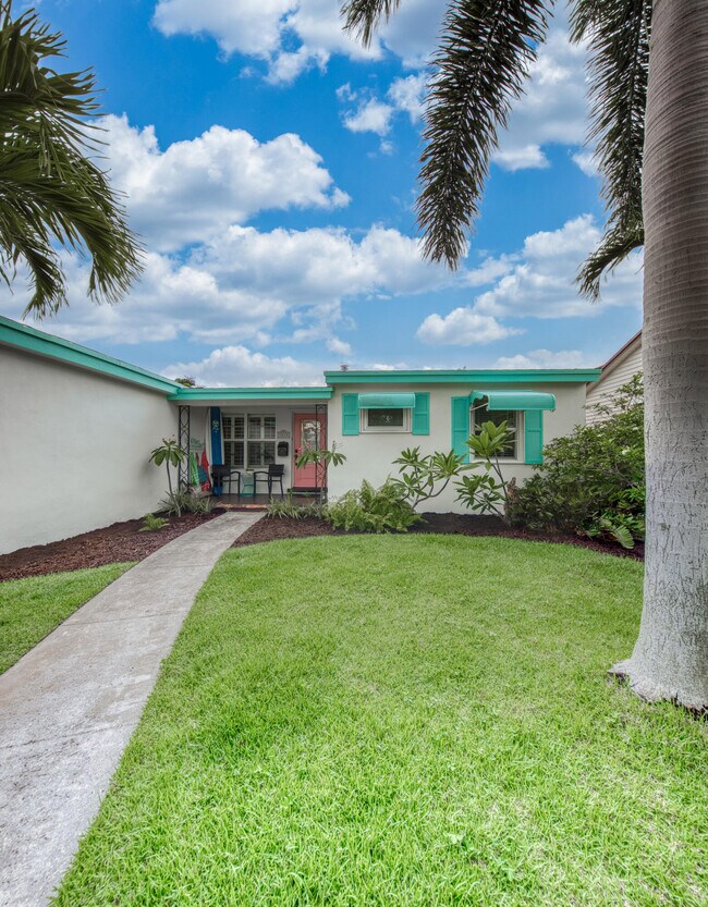Building Photo - 1218 N Ocean Breeze