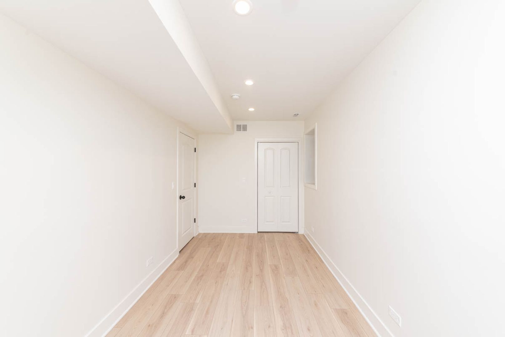 Building Photo - 2825 N Rockwell St