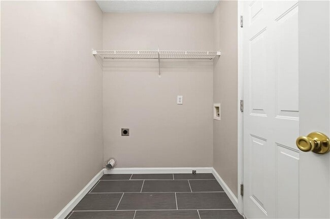 Building Photo - 405 Plantation Way