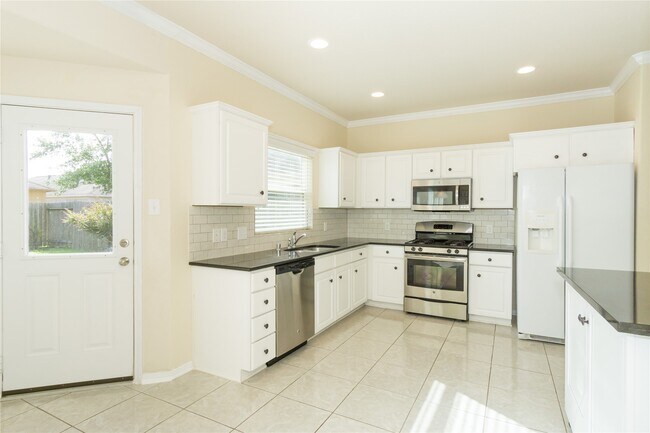 Building Photo - 2535 Elm Crossing Trail