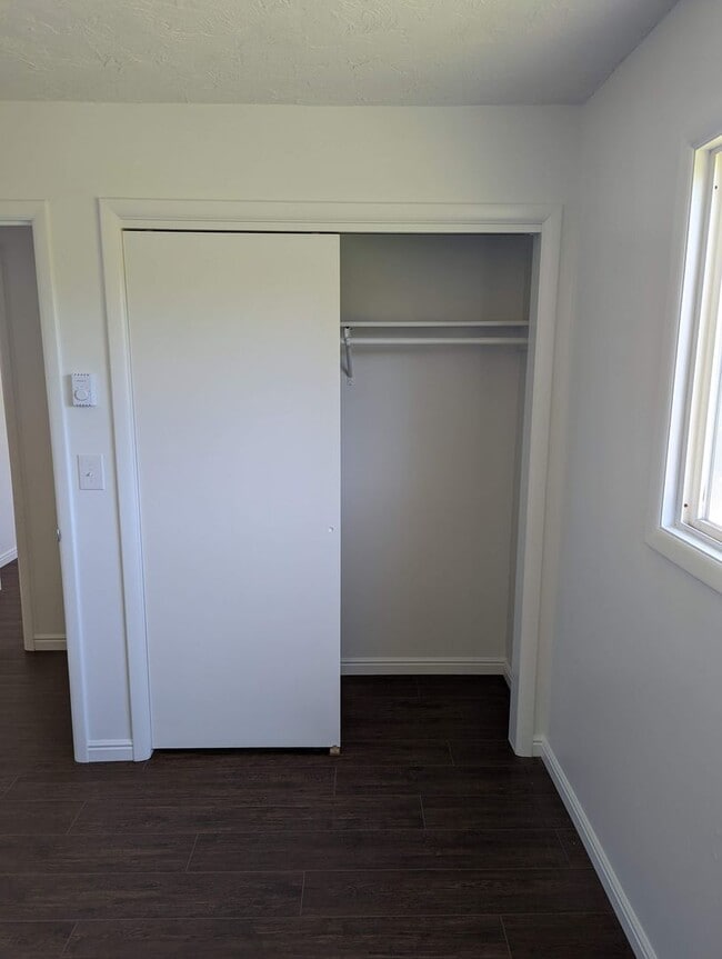 Building Photo - Charming 3 bedroom 1 bath home in Rexburg!