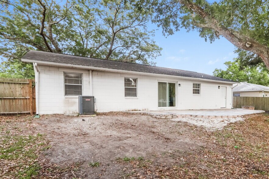 Building Photo - 4914 Reagan Ave