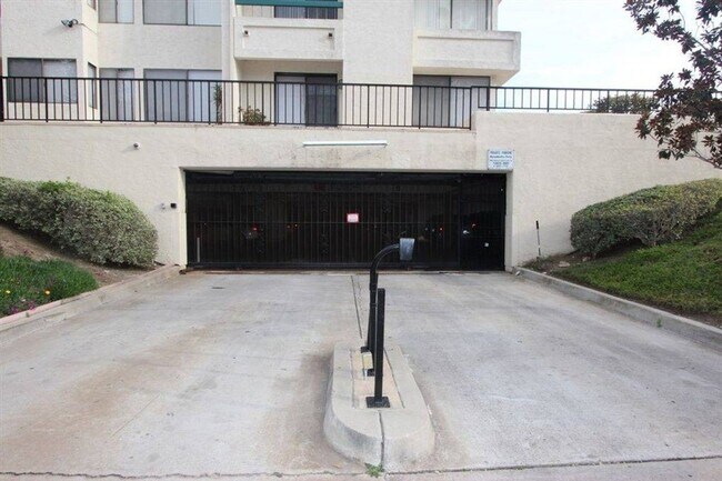Building Photo - 11233 Tierrasanta Blvd