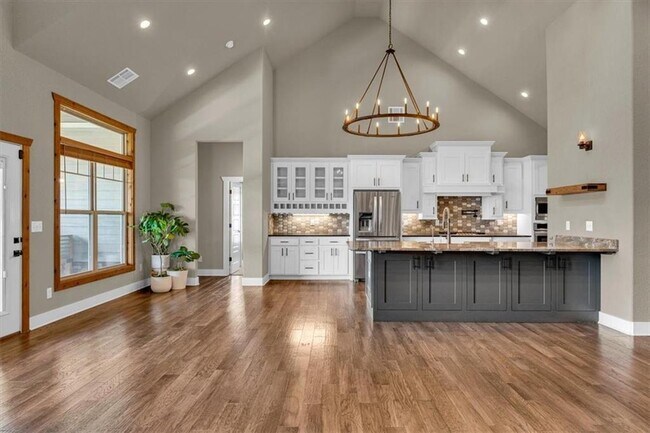 Building Photo - 3711 Bitterroot St