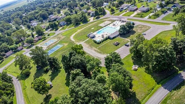 Building Photo - 679 Lakengren Dr