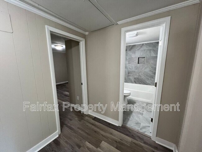 Building Photo - 2616 S Roxboro St