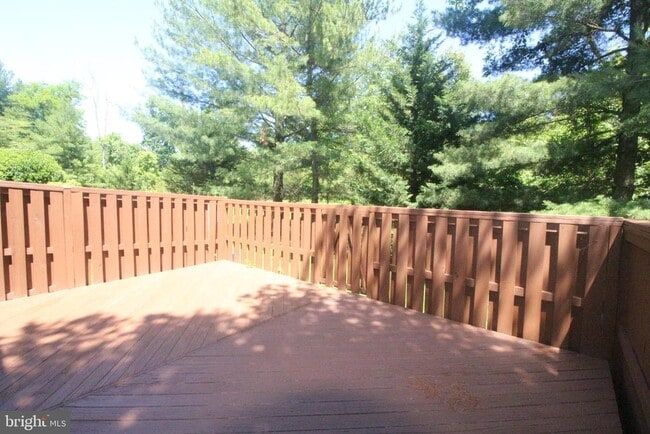 Building Photo - 9401 Lost Trail Way