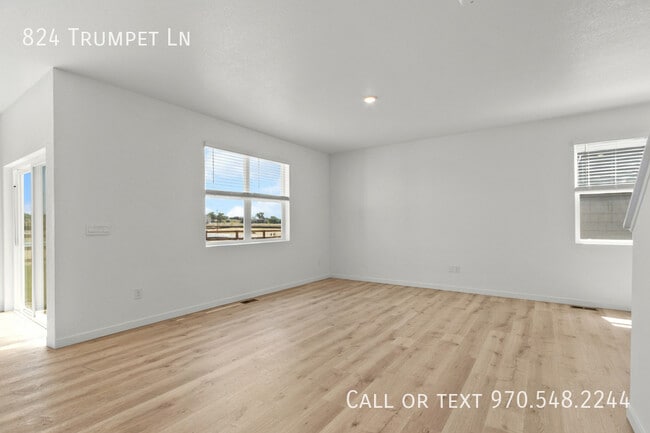 Building Photo - 824 Trumpet Ln