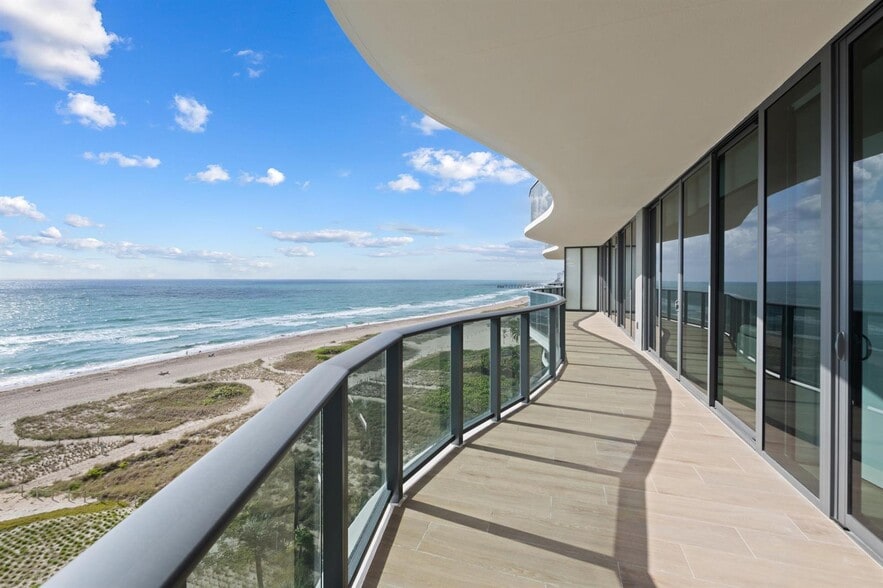 Building Photo - 900 N Ocean Blvd