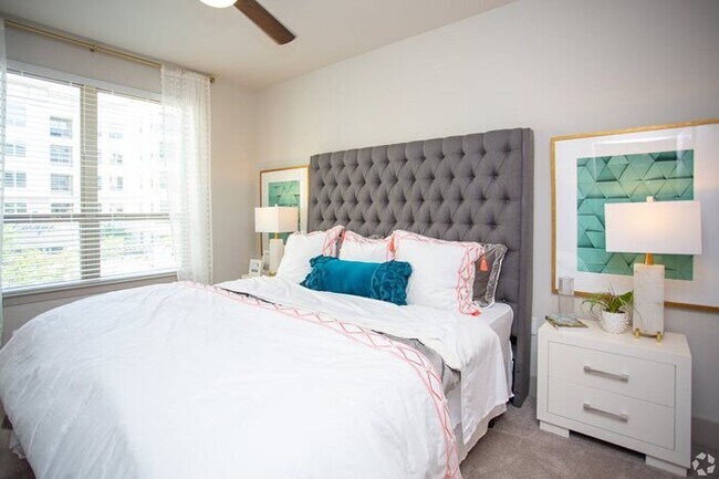 Building Photo - 6688 John Hickman Pkwy