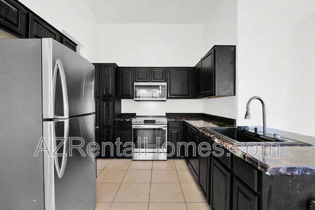 Building Photo - 987 E Santa Cruz Ln