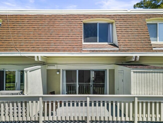 Building Photo - 3433 Norton Way