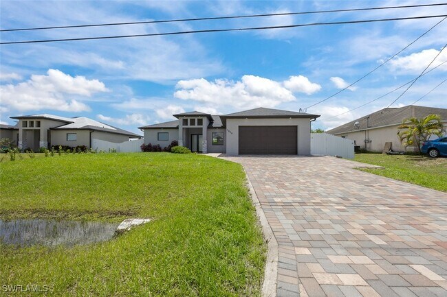 Building Photo - 1609 Nelson Rd N