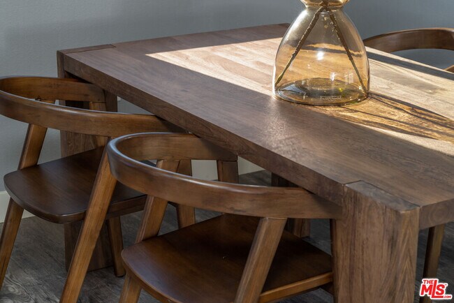 Building Photo - 1522 Cochran Ave