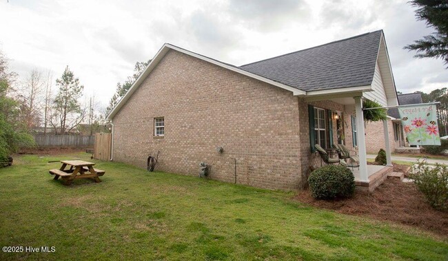 Building Photo - 1922 Arlington Park Dr