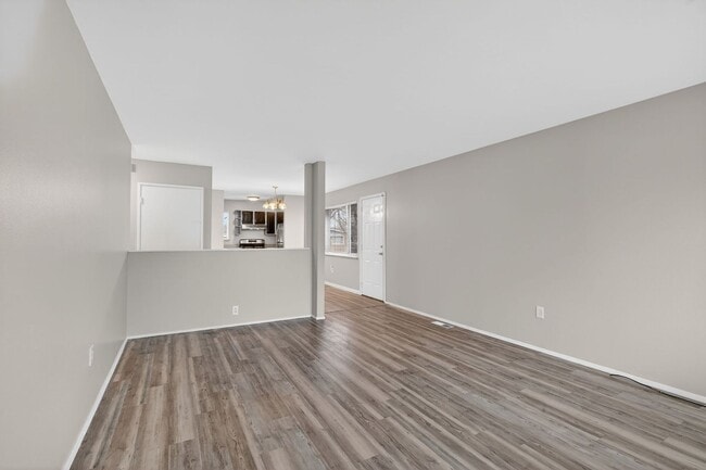 Building Photo - Updated 3-Bedroom Home with Fenced Yard in Florissant