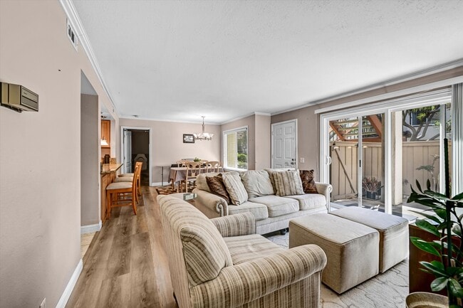 Building Photo - 4020 Porte La Paz