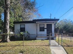 Building Photo - 2003 Mc Millan St