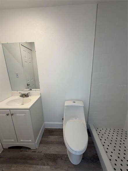 Building Photo - 1702 W Dempsey Ave