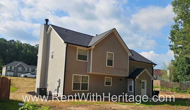 Building Photo - Gorgeous 3bd/ 2.5 bath Home in Popular Nat...