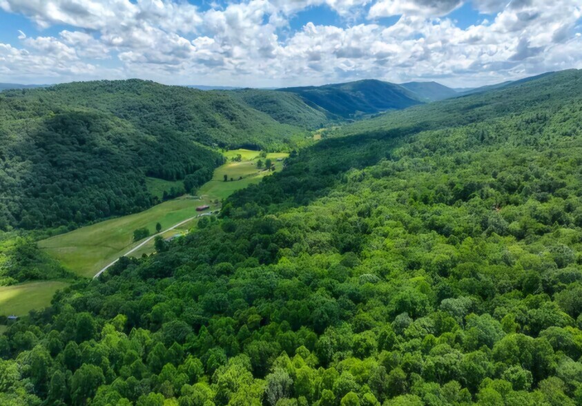 Building Photo - 5269 Vardy Blackwater