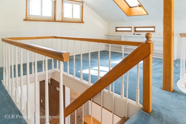 Building Photo - 1303 Lipan Dr