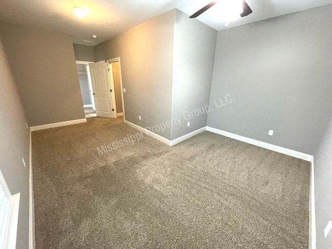 Building Photo - 4BR/4.5BA For Rent