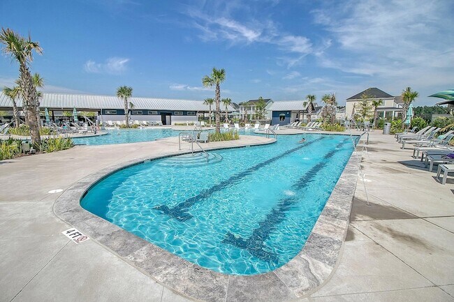 Building Photo - 110 Crimson St